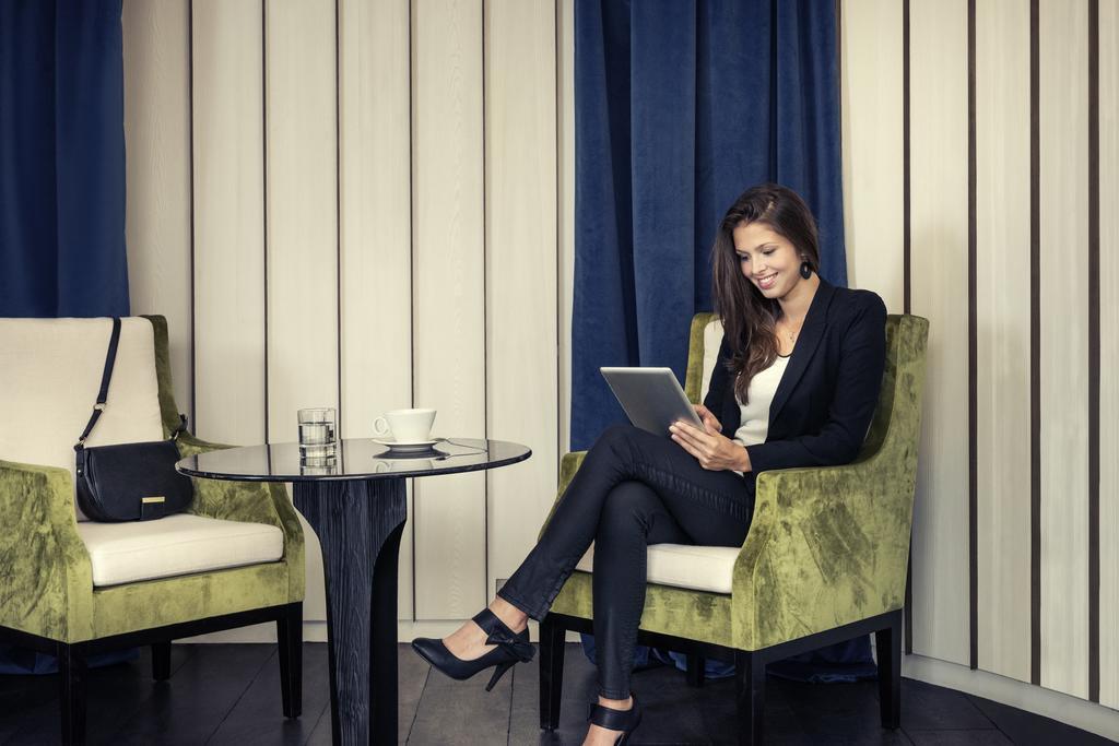 Le Belgrand Hotel Paris Champs Elysees, Tapestry By Hilton Exteriör bild